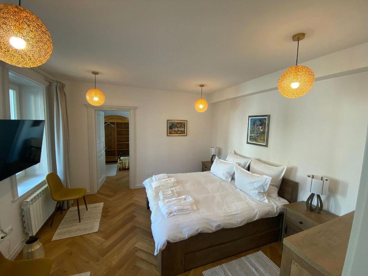 Augsburg Apart Piatra Neamţ Dış mekan fotoğraf