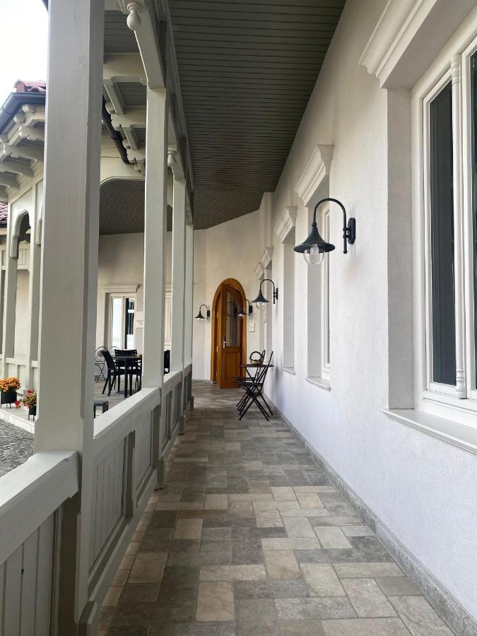 Augsburg Apart Piatra Neamţ Dış mekan fotoğraf